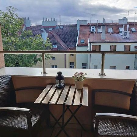Cozy Rooftop With Balcony Prága Kültér fotó